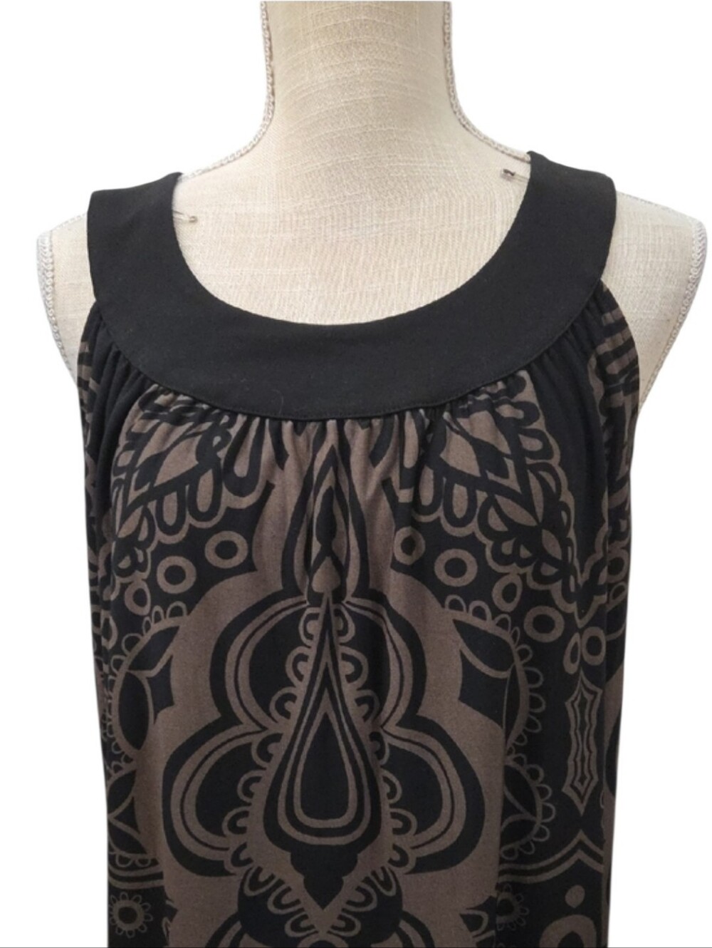 Apt. 9 Black & Taupe Printed Scoop Neck Tank - Picture 2 of 4